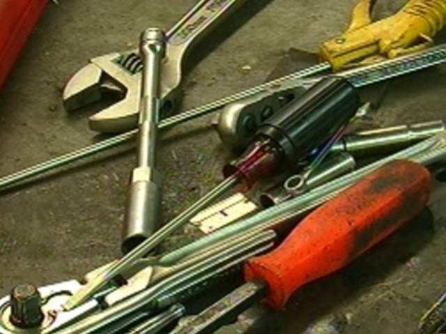 Storm damage and contractors knocking? Don't let them in!