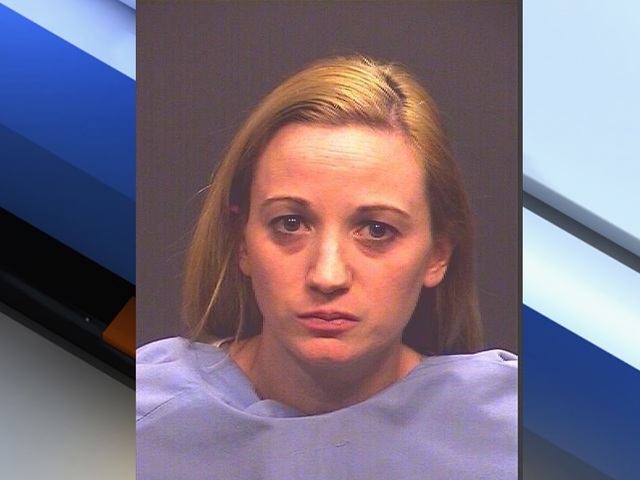 Tucson woman gets 15-year prison term in daughter's scalding