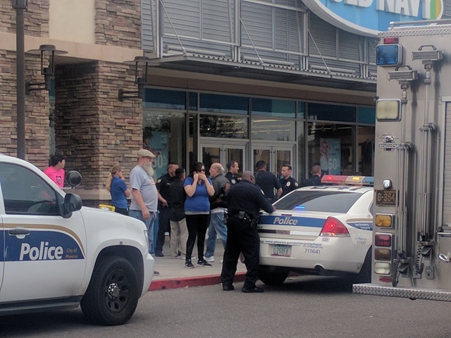 Best Buy shooting in Avondale: 2 shot, 1 in custody