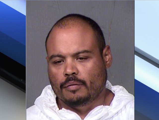 Police: Verbal argument escalates when Mesa man grabs machete