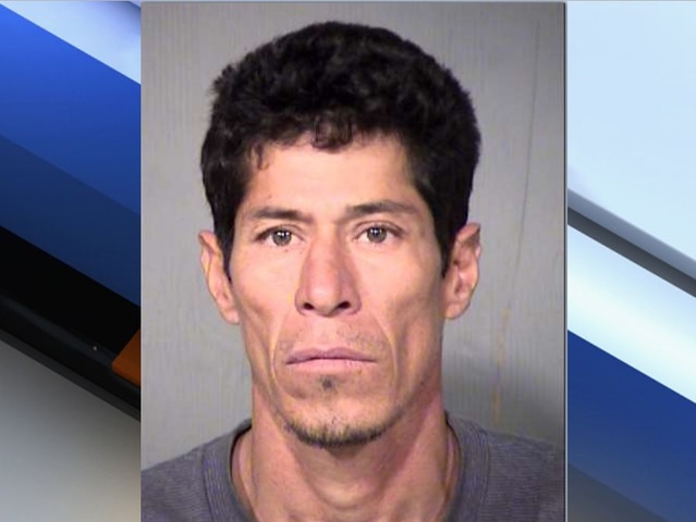 Police: Mesa residents flee house fire set by boyfriend