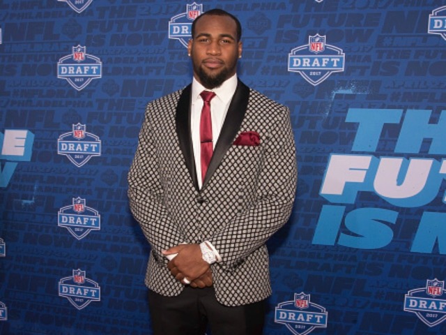 Cardinals select linebacker Haason Reddick with 1st pick in 2017 NFL Draft