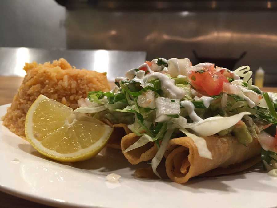 Top 10 Mexican restaurants in Phoenix in 2017, according to Yelp