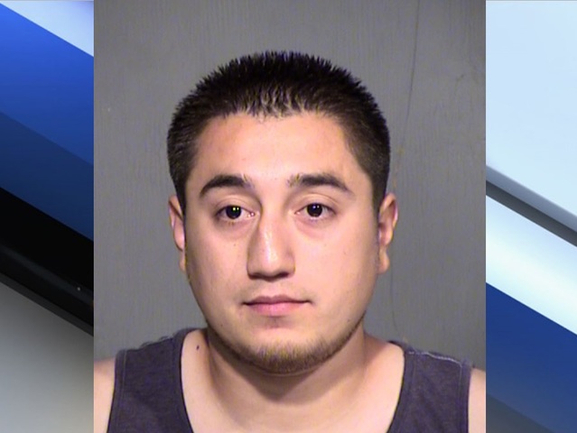 Police: Glendale man arrested for throwing kittens into the street