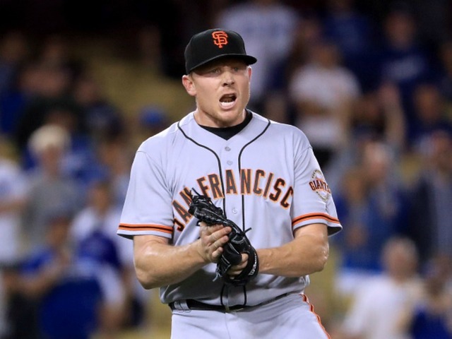 Former Arizona Wildcats pitcher Mark Melancon explains why you should eat crickets