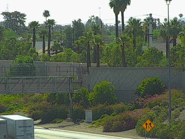 DPS: Car window shattered by possible BB or pellet while on Interstate 10