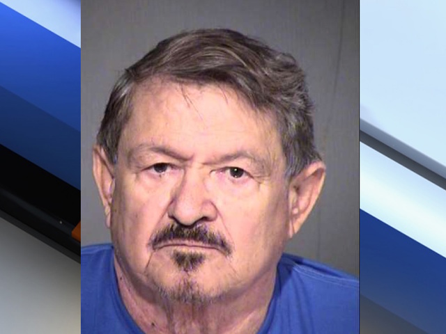 PD: Elderly Phoenix man accused of luring a minor girl for sex