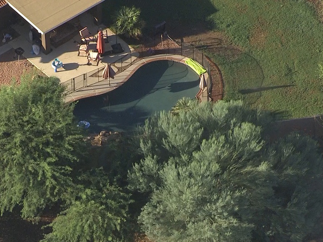 Toddler found unresponsive in backyard Peoria pool, died at hospital