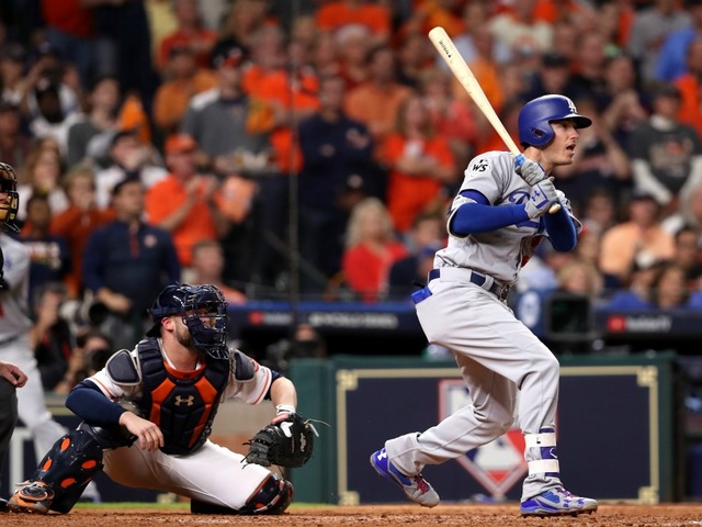 VIDEO: Scottsdale native Cody Bellinger hits big home run, shushes crowd in World Series