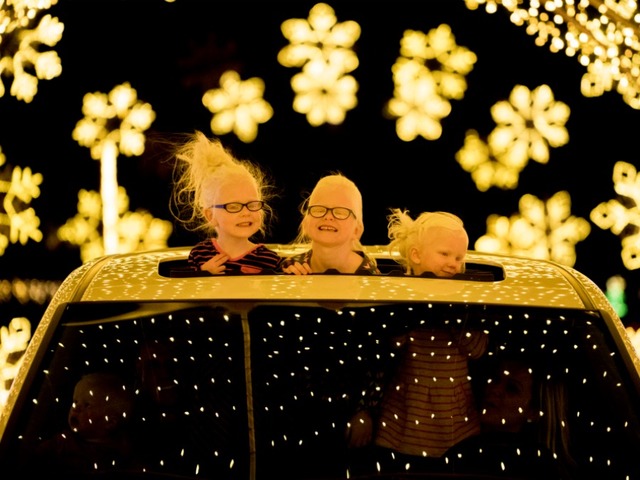 MAP: Holiday light displays you have to see around the Valley