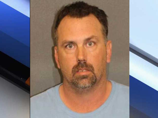 Sheriff: Fort Mohave man gave gun to daughter telling her to kill herself