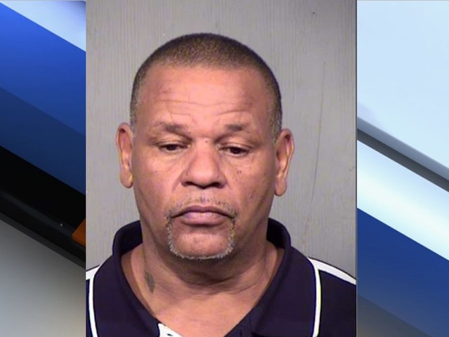 PD: Man caught stealing $3,800 of high-end purses from Chandler store