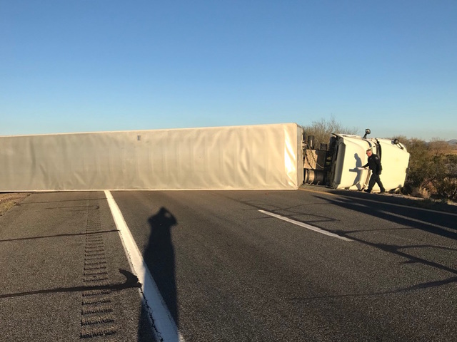 Big rig overturns on Interstate 10 west of Phoenix