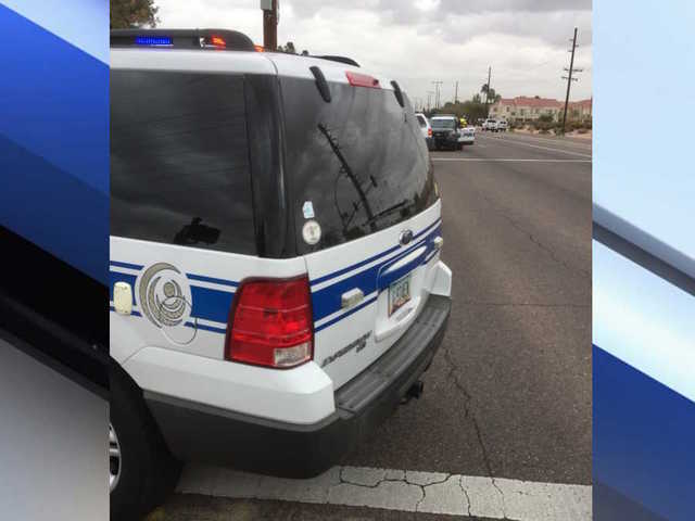 Gilbert FD: Driver seriously hurt after crashing into pole