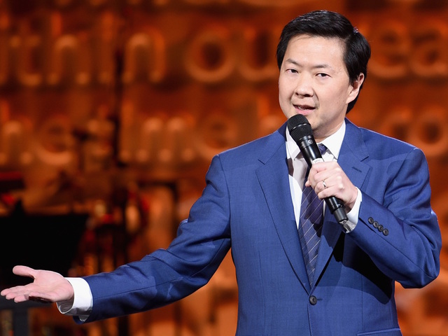 Ken Jeong Helps Woman Who Suffered Seizure ... During His Stand-Up Set