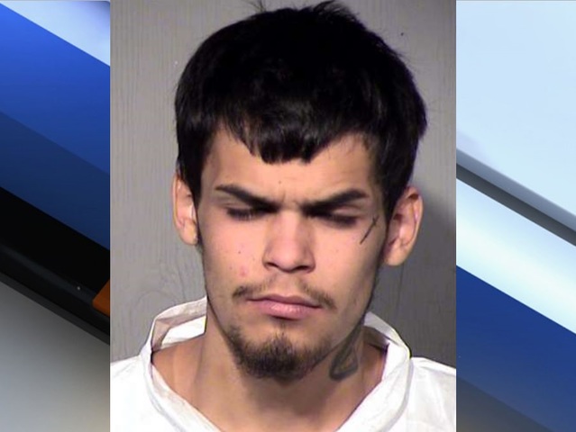 PD: 19-year-old charged with manslaughter after fight at Phoenix intersection