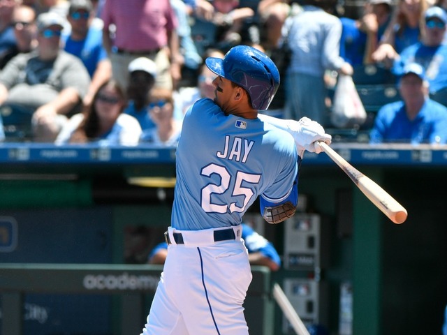 Diamondbacks trade for veteran Royals outfielder Jon Jay