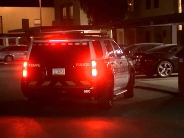 Police: Man working on broken vehicle shot by suspect who demanded money