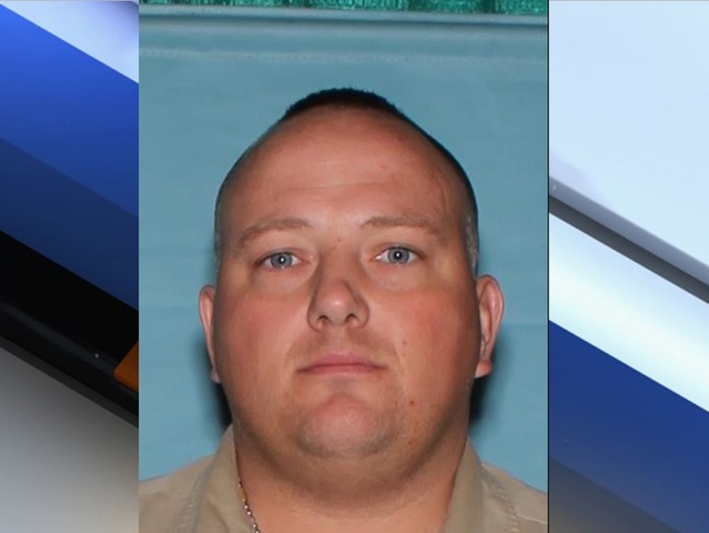 Fugitive Friday: National Guard impersonator wanted for probation violation