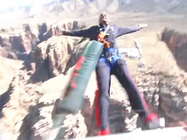 Will Smith bungee jumps at the Grand Canyon