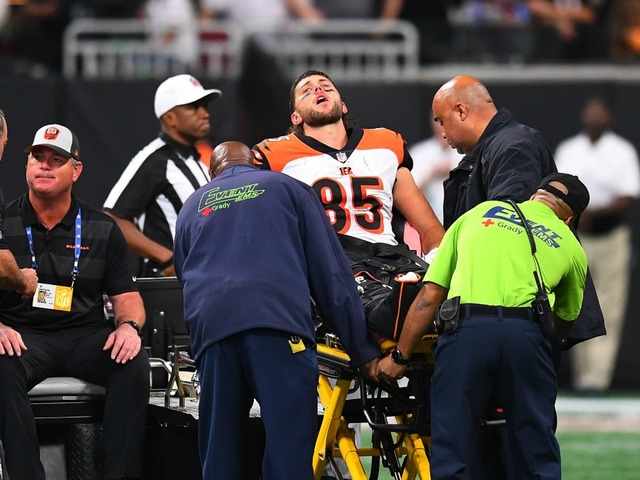 Bengals' Tyler Eifert suffers gruesome injury in game vs. Falcons